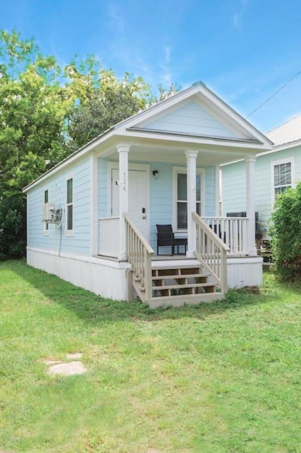 Chapel House Apartment Pass Christian Exterior photo